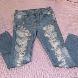Hi-Rise Jegging American Eagle Outfitters light wash distressed super stretch